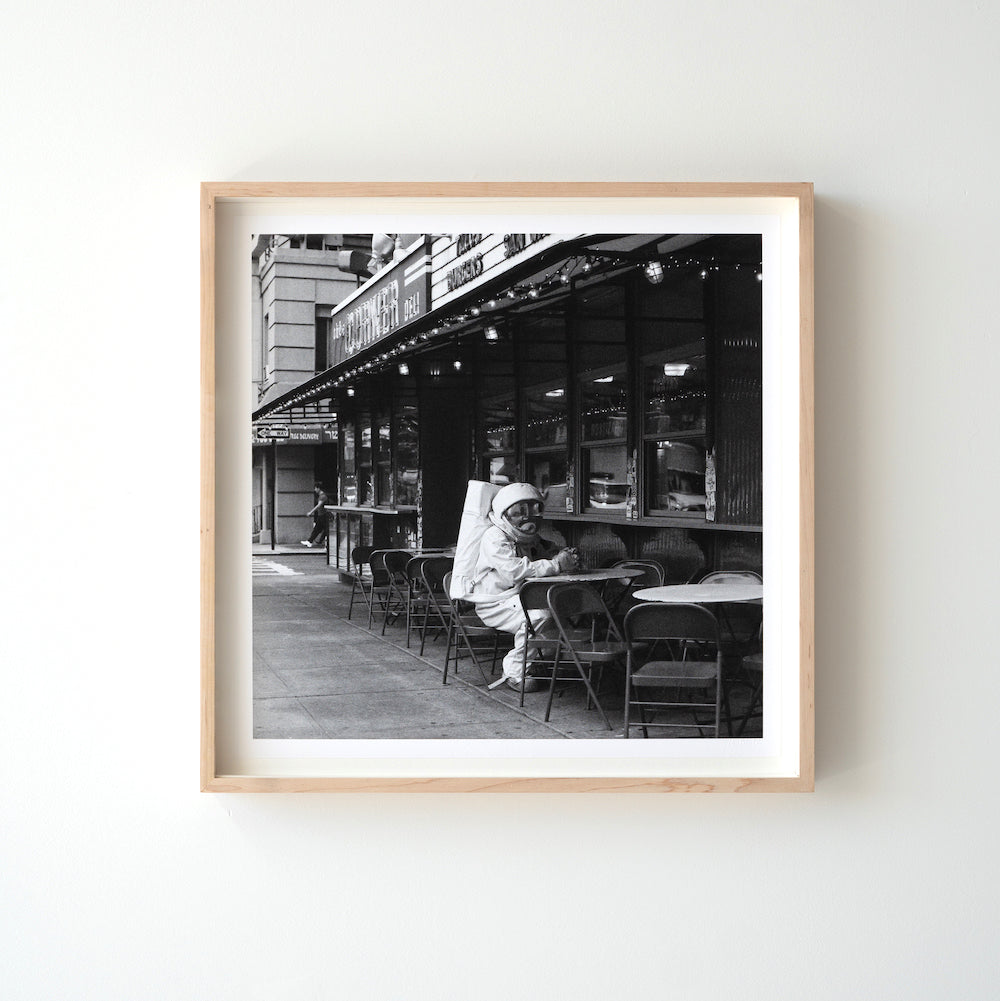 Andy blankのポスターフレーム付き 黒 宇宙飛行士 PIZZA Space Slice